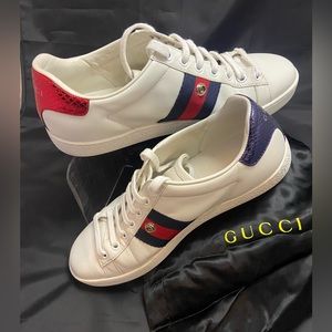 Authentic- Gucci Women’s sneakers Size 38 EU